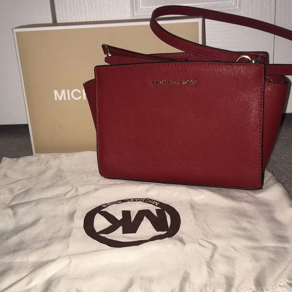 NWOT Red Michael Kors Selma bag cross body